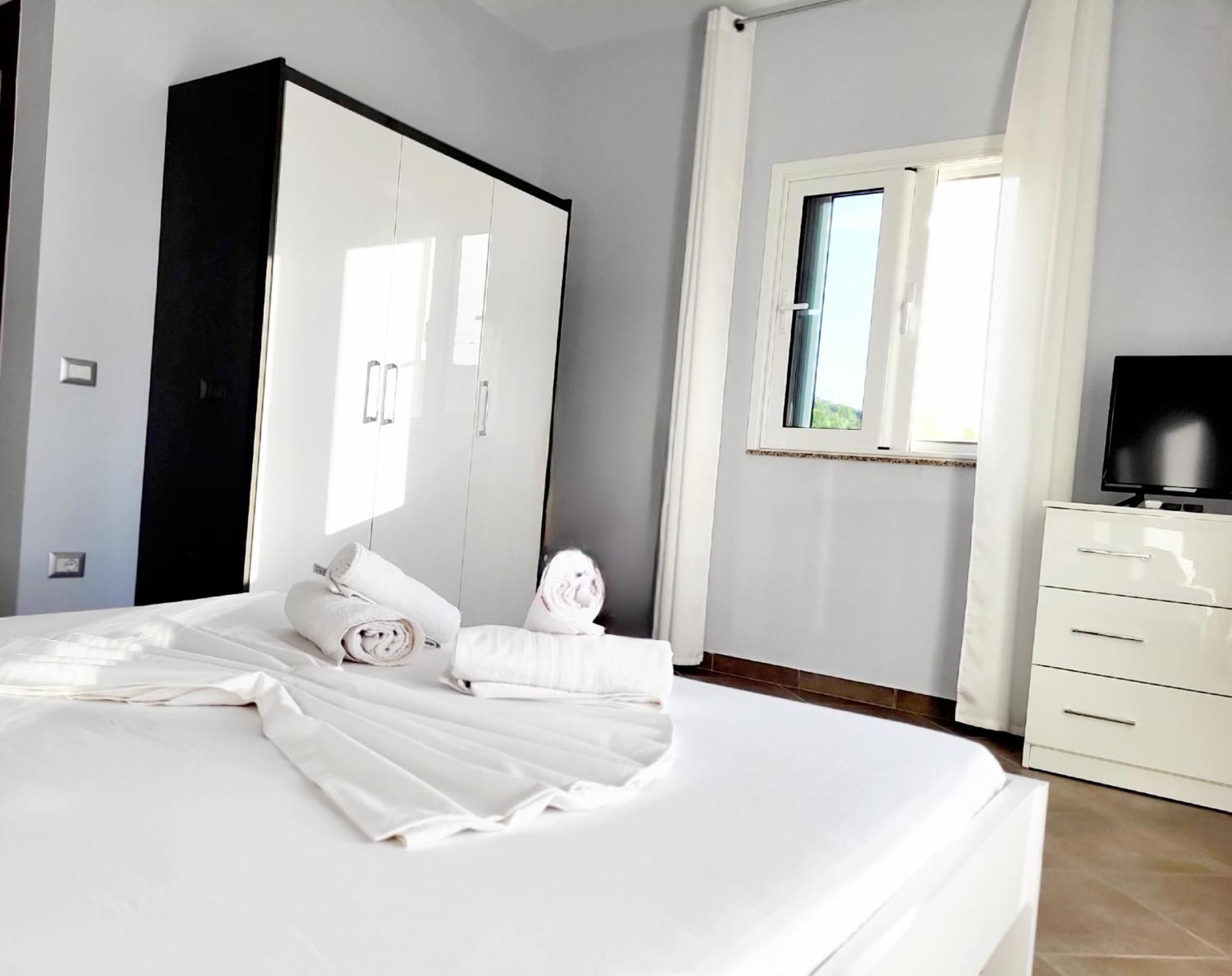 Vila Sulozeqi Apartment Sarande Ngoại thất bức ảnh