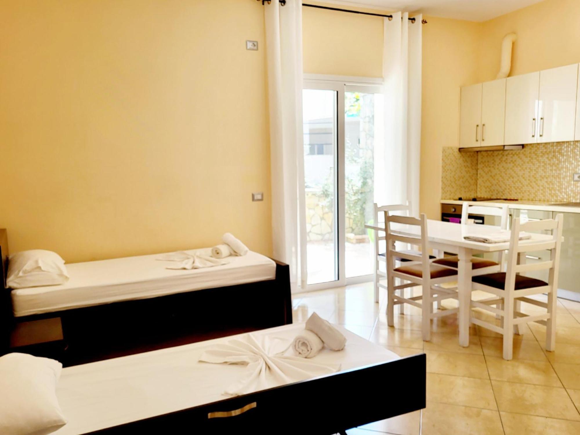 Vila Sulozeqi Apartment Sarande Phòng bức ảnh